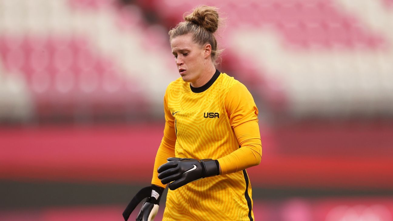 Il portiere della USWNT Alyssa Naher si è infortunato nella semifinale contro il Canada