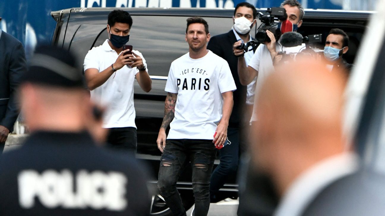 Men T-shirt 30 Lionel Messi Ici C' Welcome To Paris Est Paris