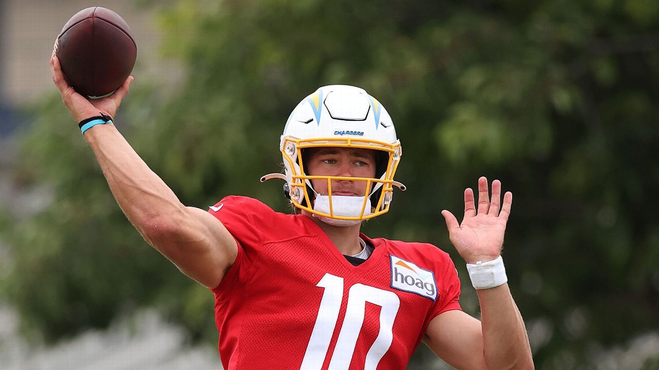 NFL training camps - Updates, fantasy football intel and nuggets from Cowboys, Raiders, Chargers, Rams and Dolphins visits