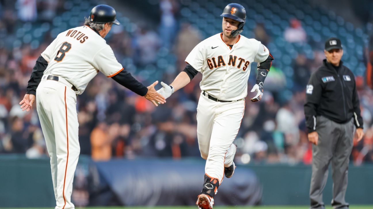 Giants first team in 2021 to clinch MLB playoff spot
