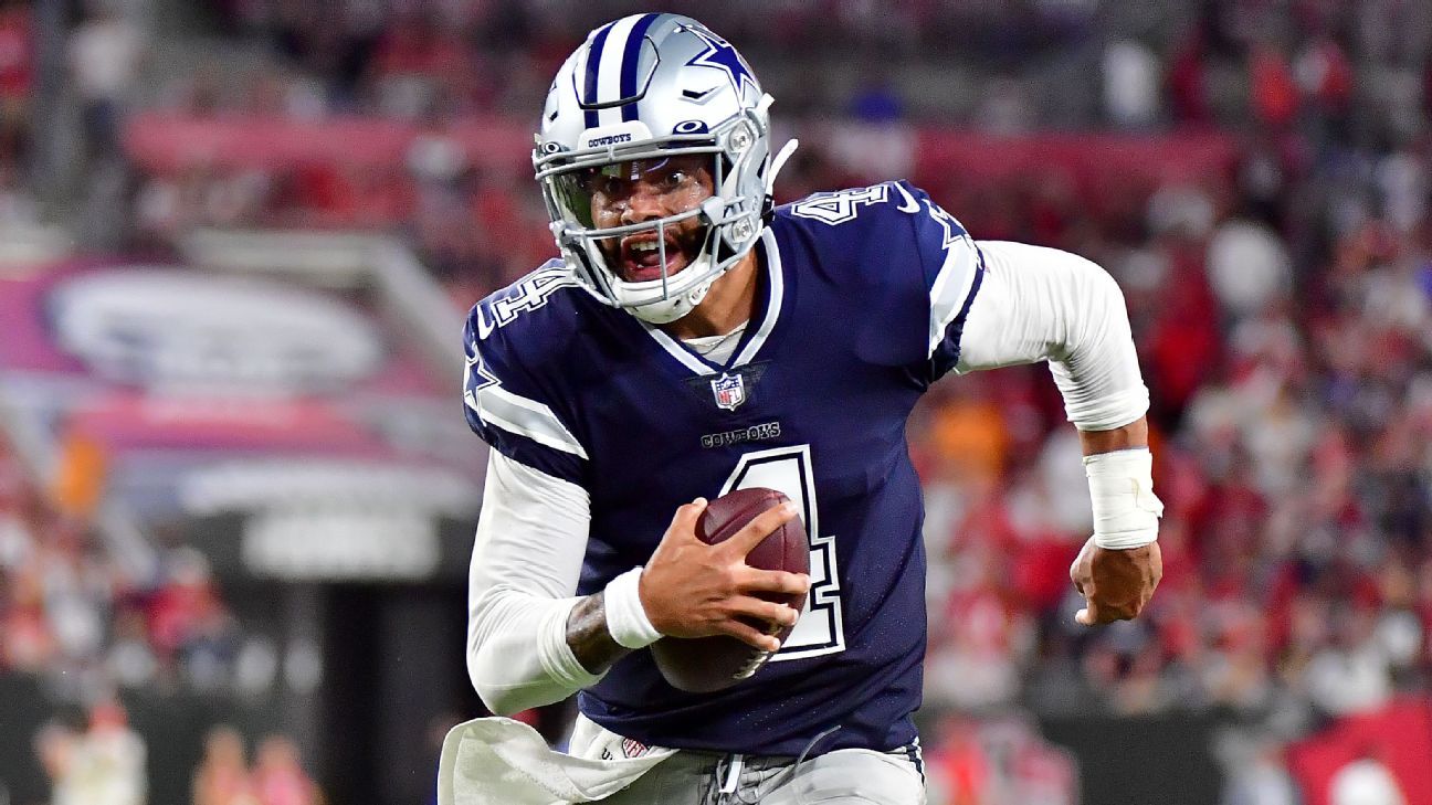 O quarterback do Dallas Cowboys Dak Prescott arremessa para 403 jardas e 3 TDs no primeiro jogo em 11 meses