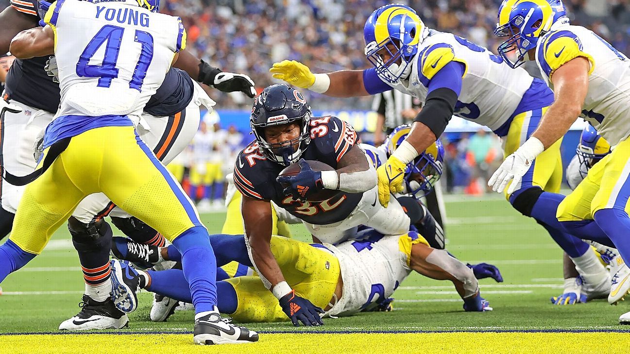 Chicago Bears coach Matt Eberflus stresses the need for players to be more  detailed and other things we learned Monday