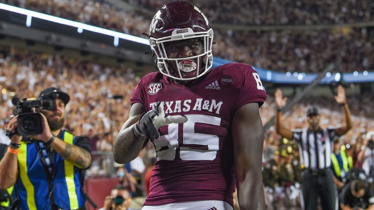 Unranked Texas A&amp;M shocks No. 1 Alabama, snaps 100-game streak