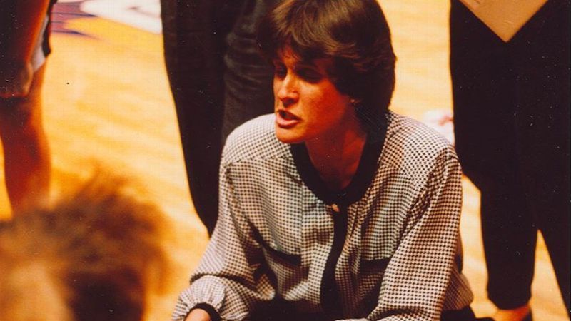 Nancy Wilson: A pivot for girls's basketball