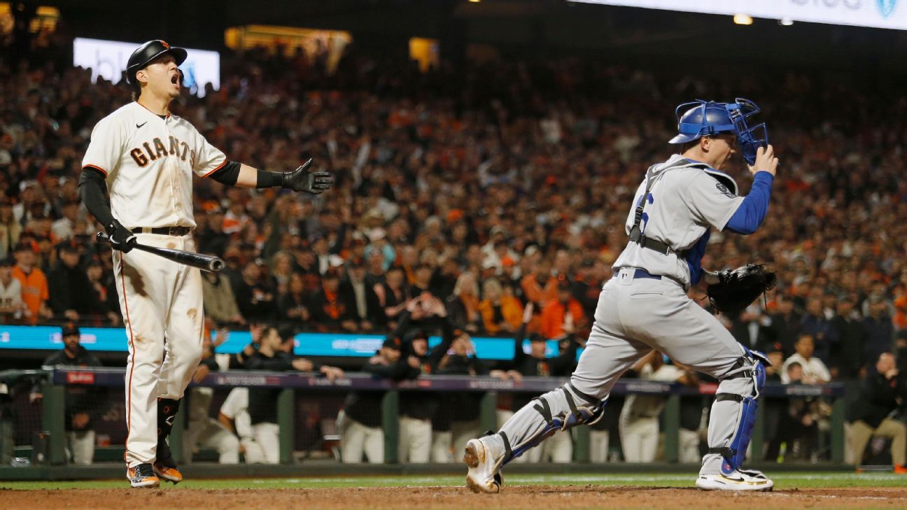 Disputed check-swing call on Wilmer Flores 'disappointing way to end' San Francisco Giants' season, Gabe Kapler says