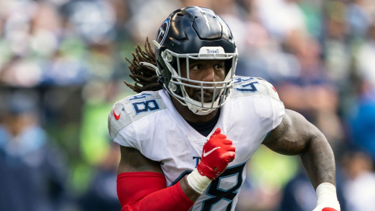 Tennessee Titans outside linebacker Bud Dupree (48) plays against the Miami  Dolphins during an NFL football game, Sunday, Jan. 2, 2022, in Nashville,  Tenn. (AP Photo/John Amis Stock Photo - Alamy