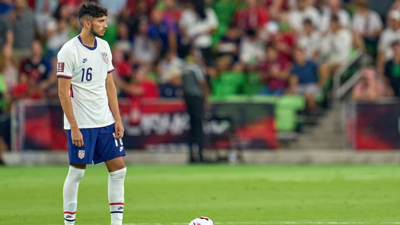 ï»¿How recruiting dual nationals heightens USMNT-Mexico rivalry