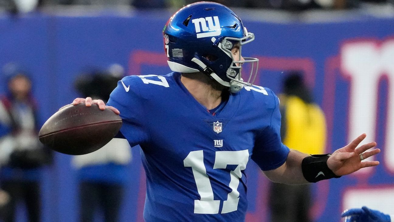 Des sources ont confirmé que le quart des Giants de New York, Jake Froome, entamera sa première campagne dimanche contre les Eagles de Philadelphie.