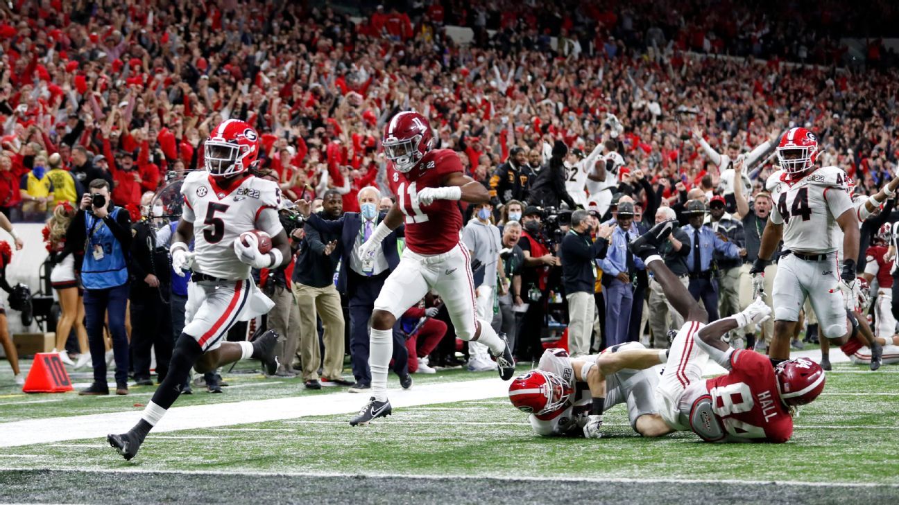 The Latest: Georgia beats Alabama 33-18 for national title