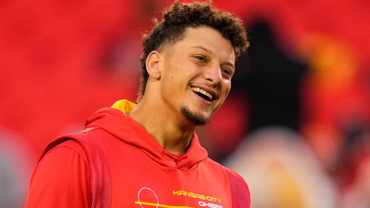 Patrick Mahomes endorses Coors Light... no, not the beer