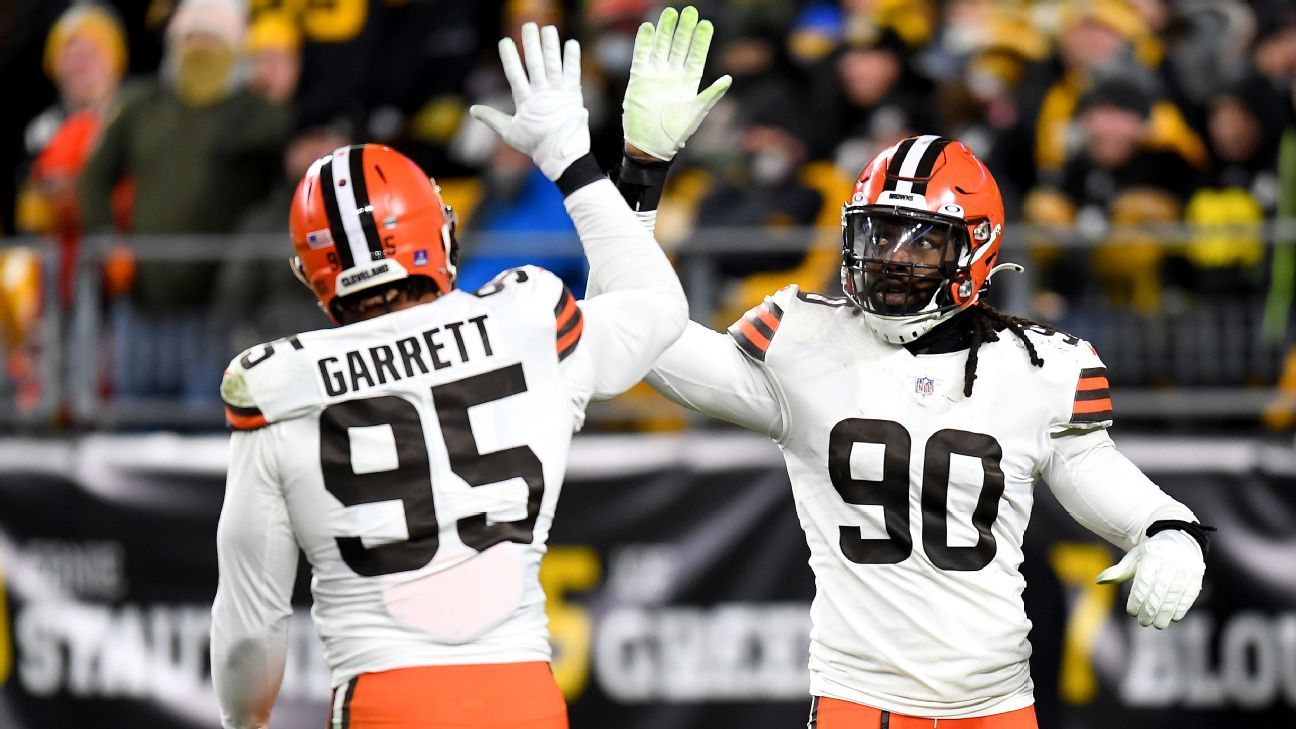 Browns DE Clowney in concussion protocol, S Johnson hurt