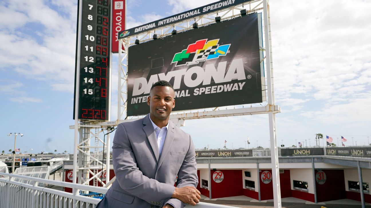 Jusan Hamilton becomes 1st Black Daytona 500 race director