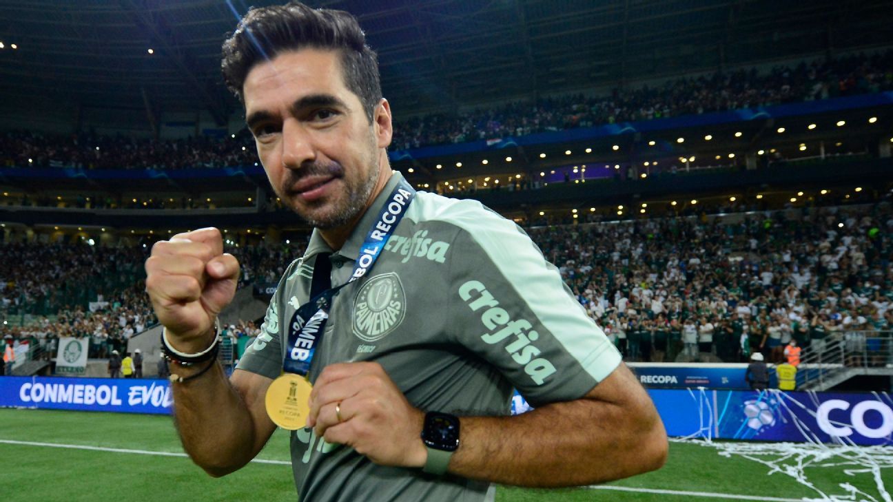 ELE FICA! Após classificação, Palmeiras anuncia oficialmente a renovação de Abel Ferreira