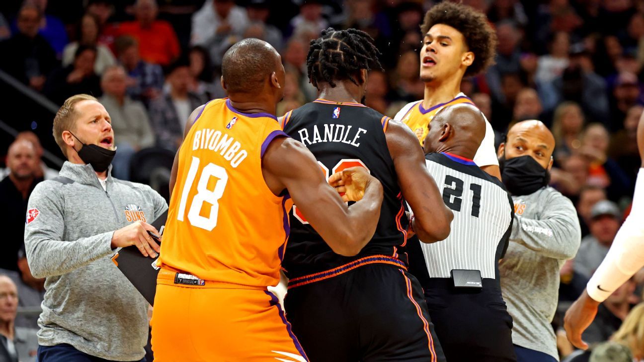 New York Knicks' Julius Randle fined $50,000 for shoving referee, Phoenix Suns' ..