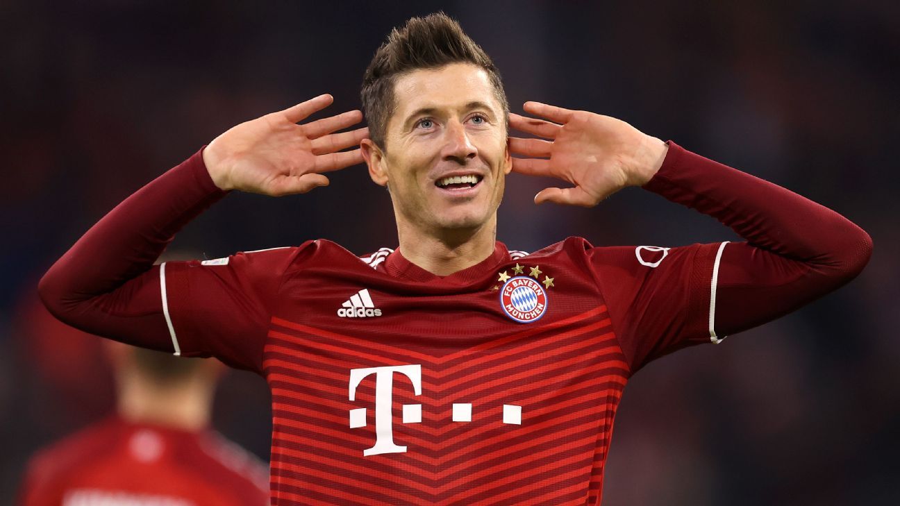 Barcelona Confirm Robert Lewandowski's Shirt Number For 2022/2023 Season