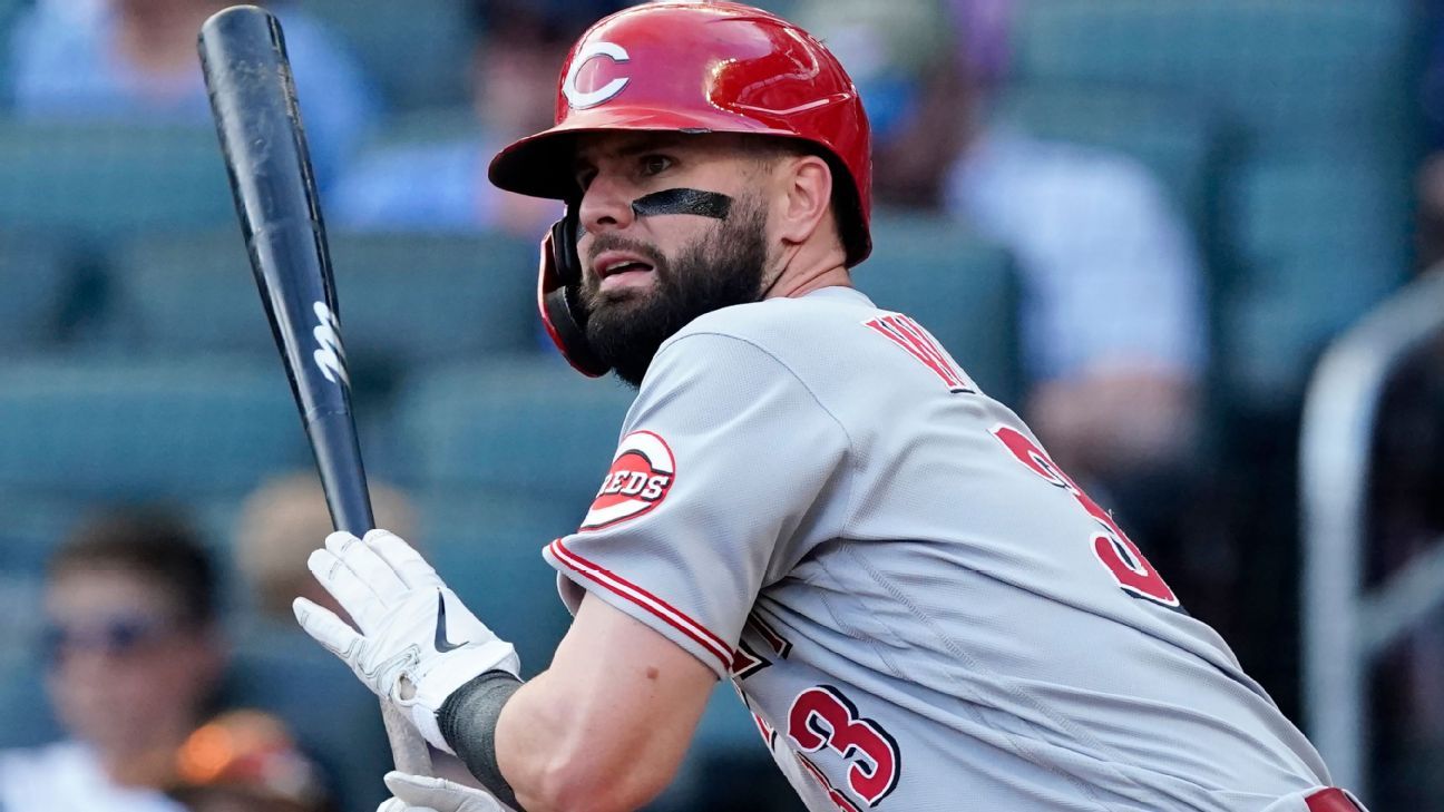 Mariners acquire All-Star outfielder Jesse Winker from Reds: Source - The  Athletic