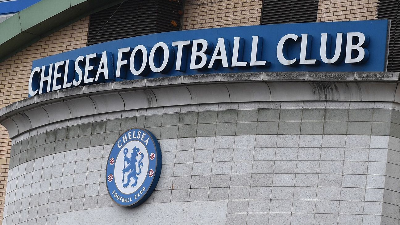 Magnata suíço considera oferta para comprar o Chelsea do russo