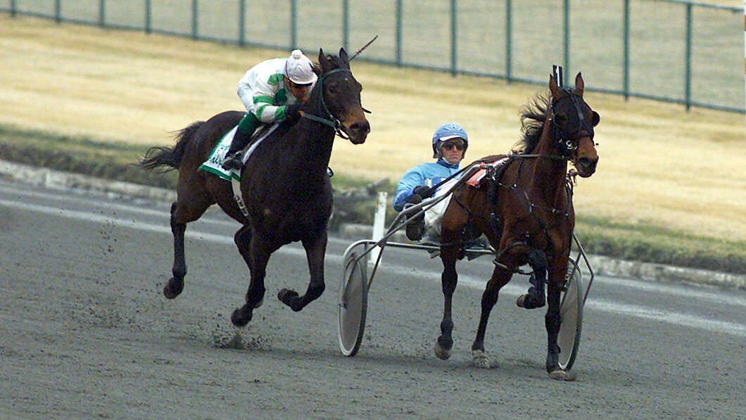 Oldest U.S. horse racing track closing Dec. 28