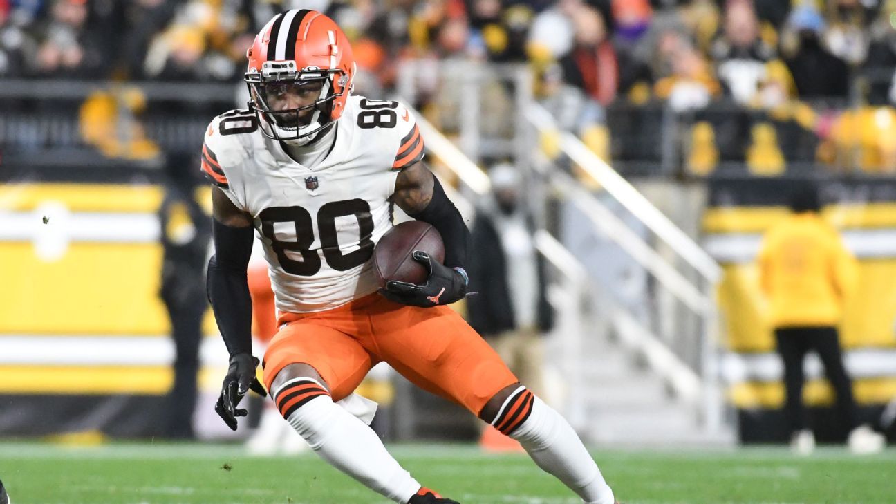 Predicting 10 remaining NFL freeagent signings, including landing