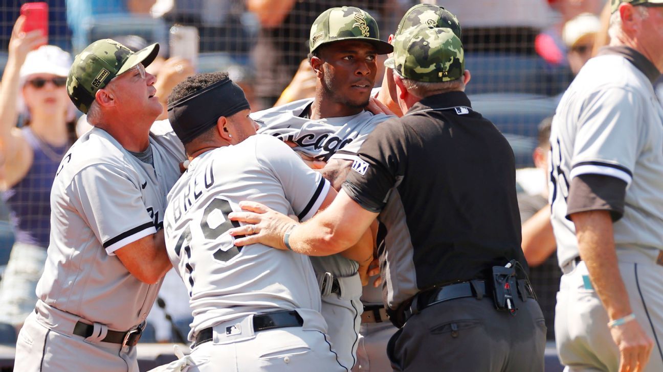 Baseball notes: Josh Donaldson apologizes to Jackie Robinson's family