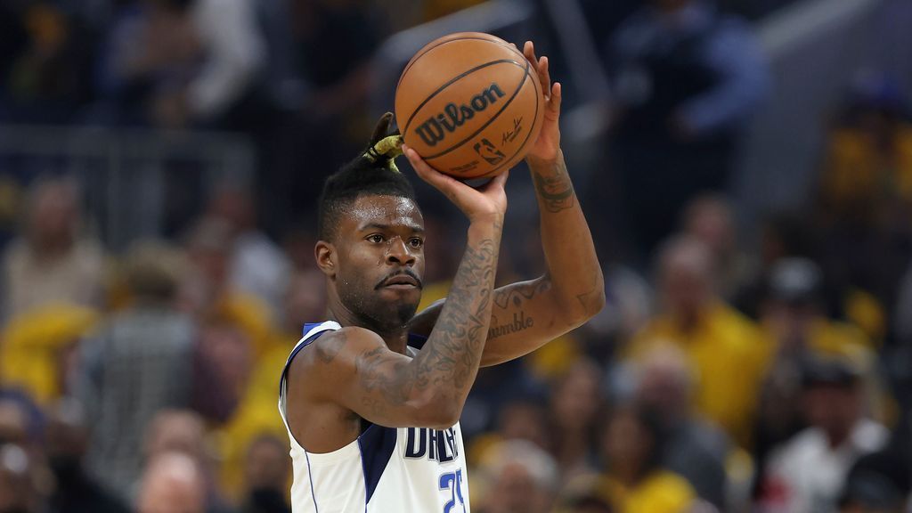 Reggie Bullock named winner of 2022 Kareem Abdul-Jabbar Social Justice Champion award