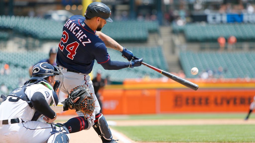 Catcher Gary Sánchez in the middle of Twins' win offensively, defensively –  Twin Cities