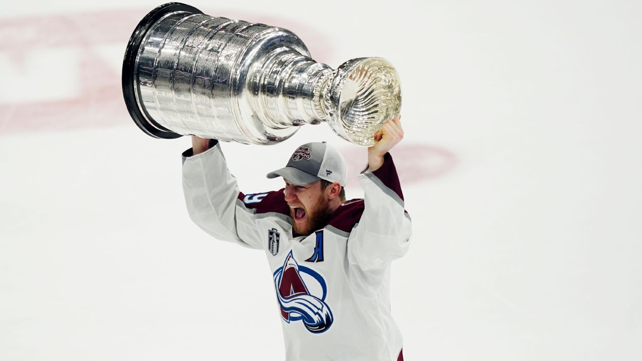 Colorado Avalanche Dent Stanley Cup Within Minutes After Winning