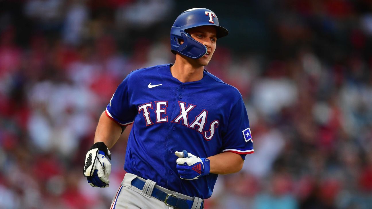 Corey Seager homers twice for Rangers in victory over Royals