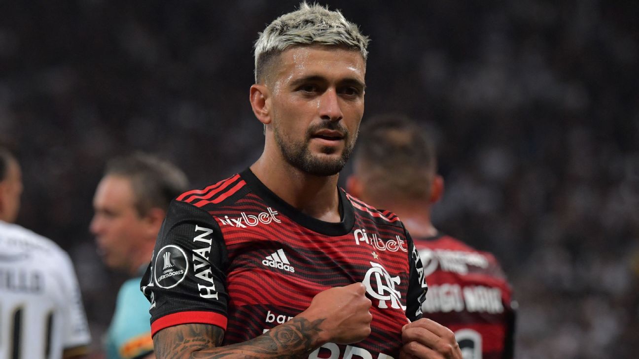 Flamengo and Internacional gear up for a big finish in Brasileirão title  race, Soccer