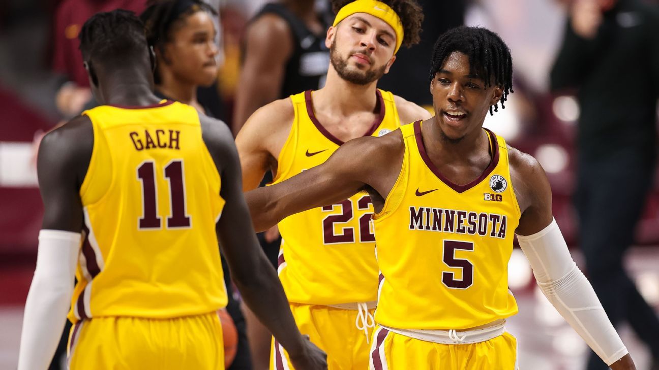 which-men-s-college-basketball-teams-lose-the-most-minutes-to-players