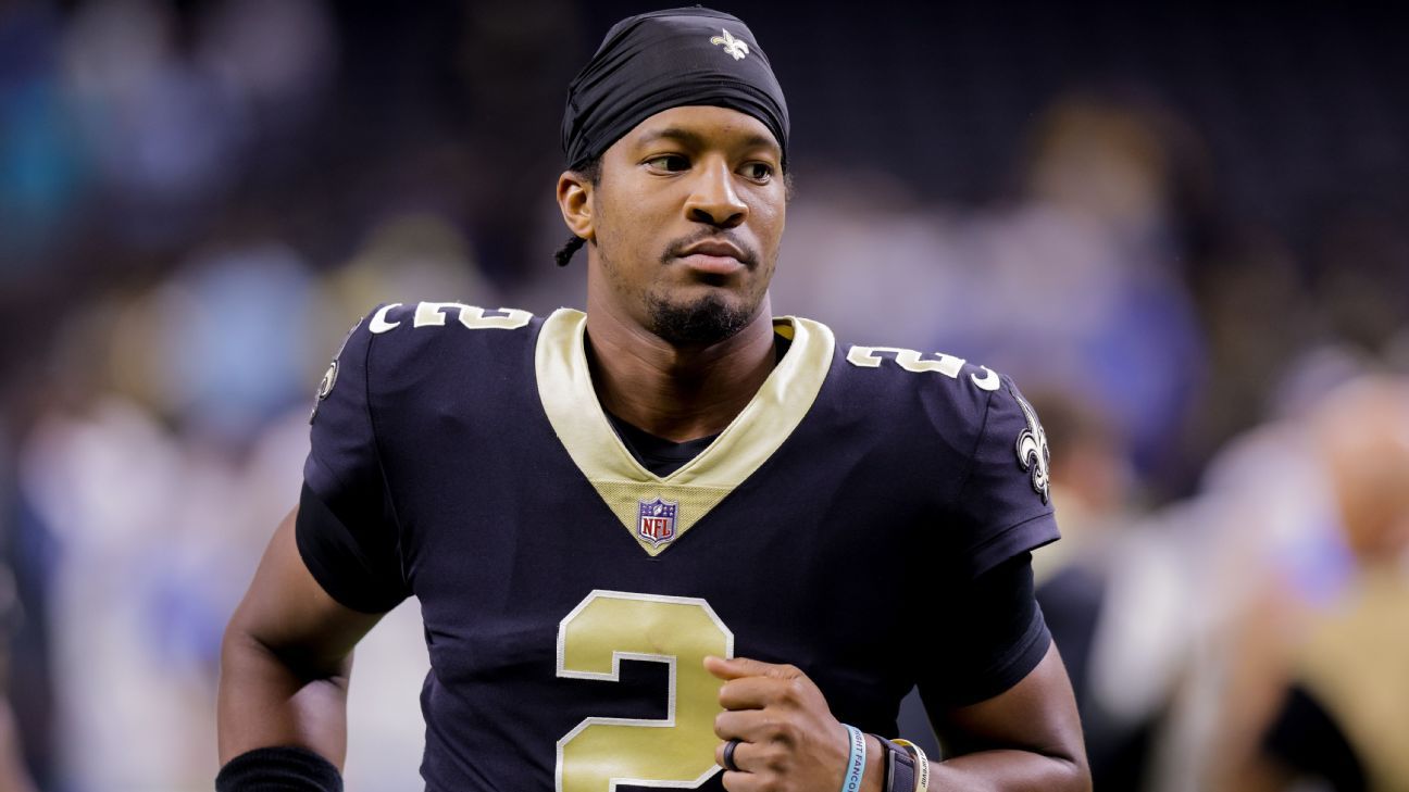 Jameis Winston efficient in brief debut for New Orleans Saints