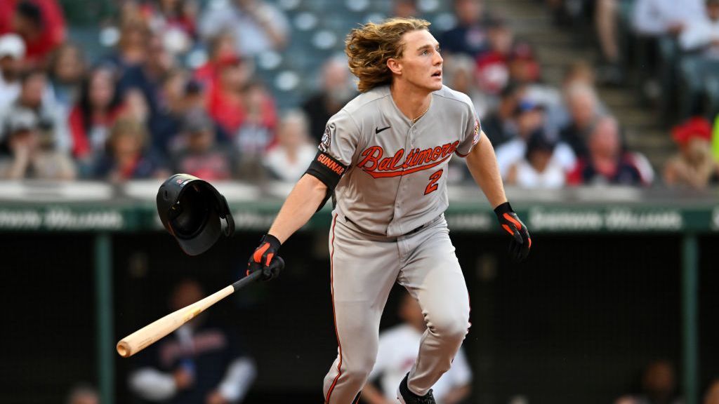 Gunnar Henderson's helmet fell off while he hit his first big league