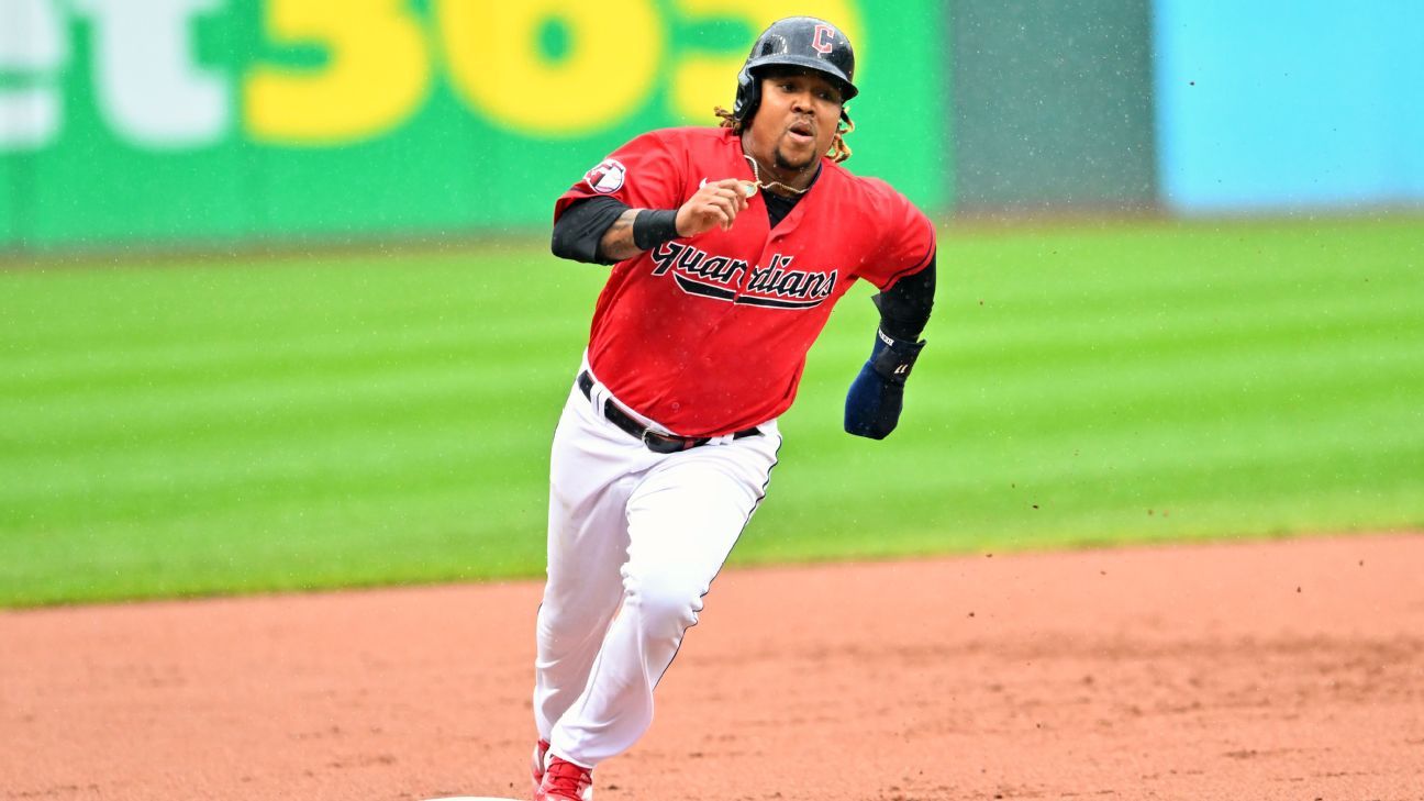 CLEVELAND, OH - JUNE 09: Cleveland Guardians third baseman Jose