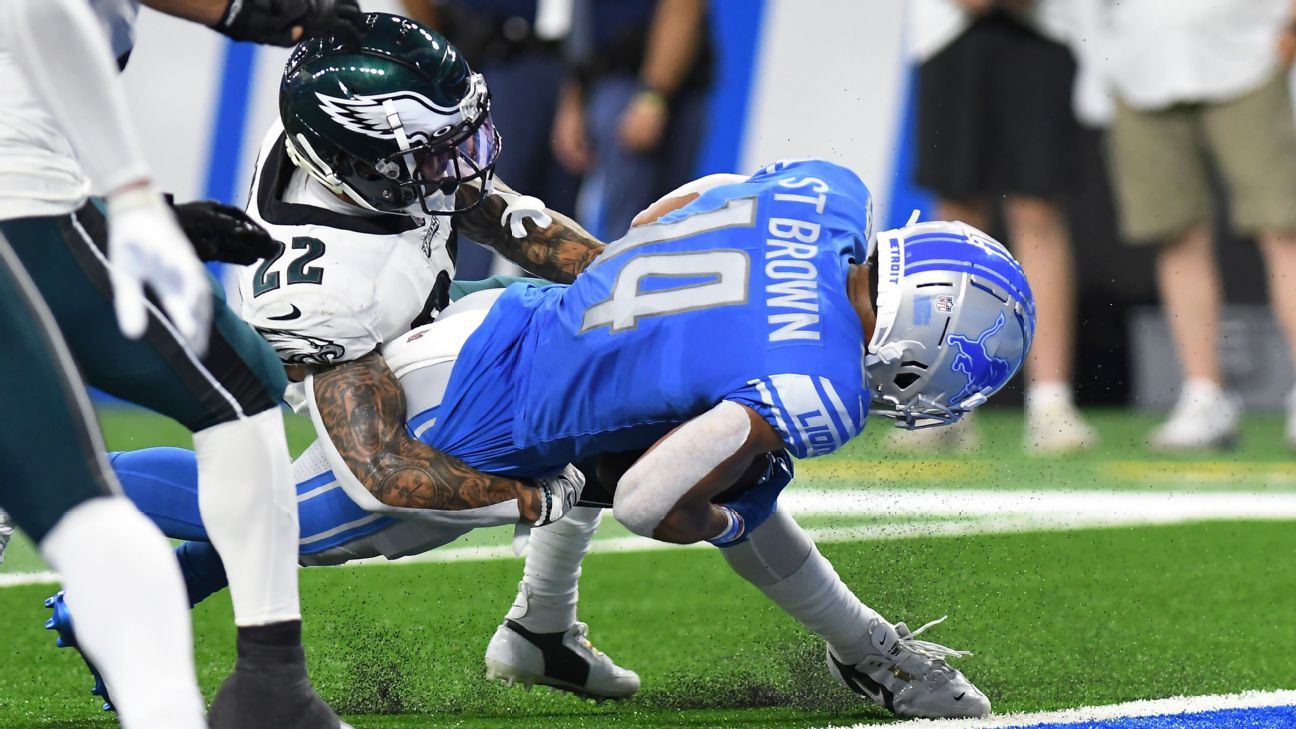 Amon-Ra St. Brown scores big TD for Lions in prime-time win at