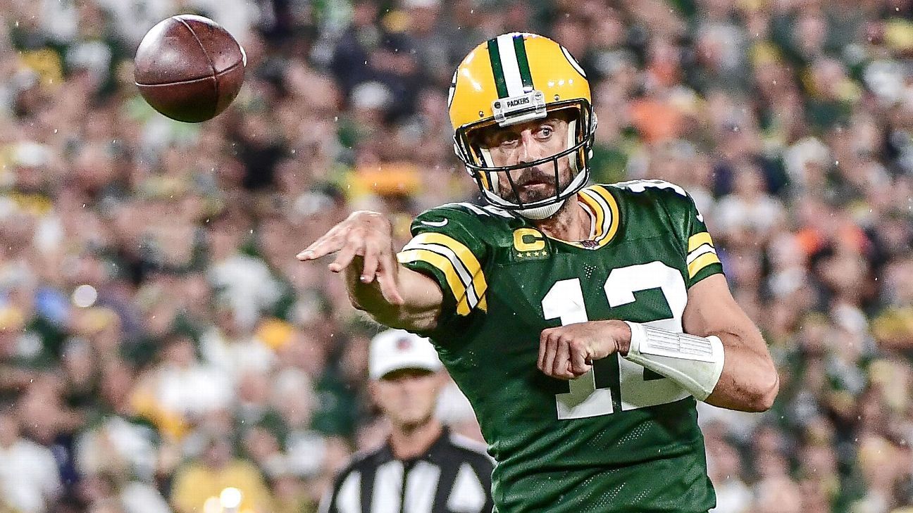 NFL Week 7 injuries: Aaron Rodgers misses practice with right thumb injury,  Bengals top WRs limited 