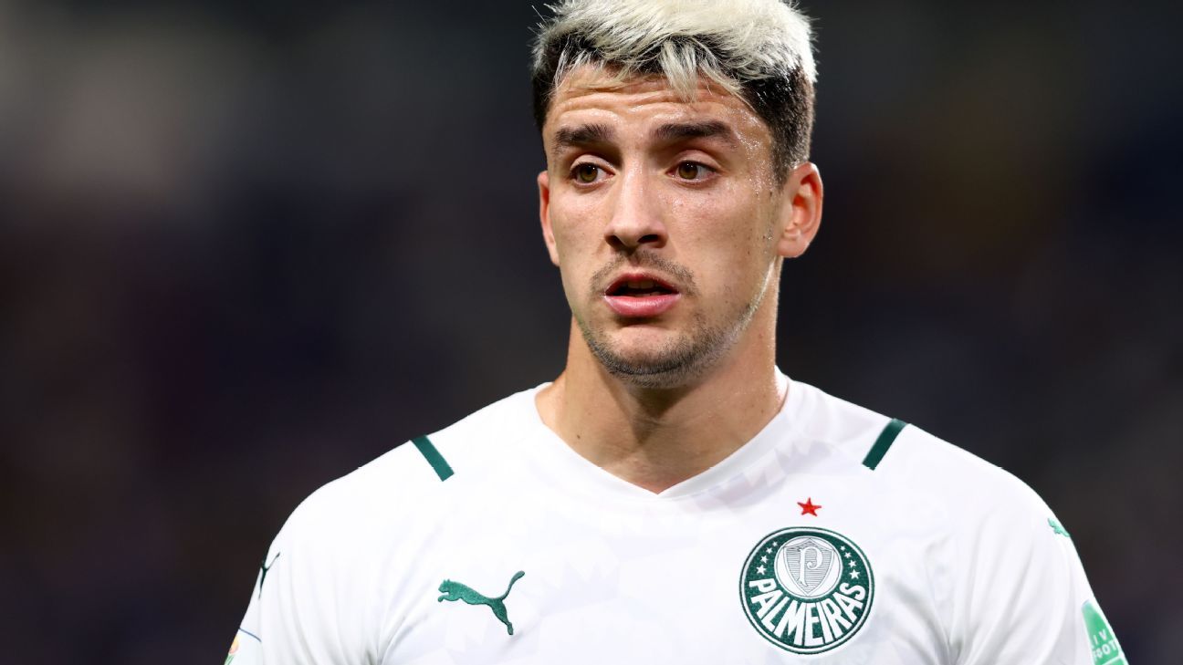 Joaquín Piquerez fue elegido como el mejor lateral izquierdo del Brasileirao 2022 ESPN