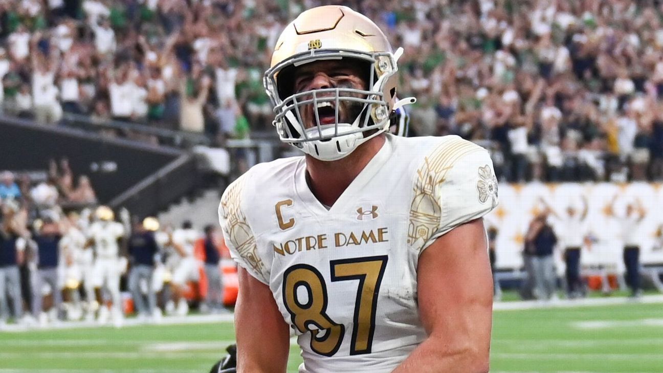 Notre Dame football: 6 Irish selected in 2022 7-round NFL Mock Draft