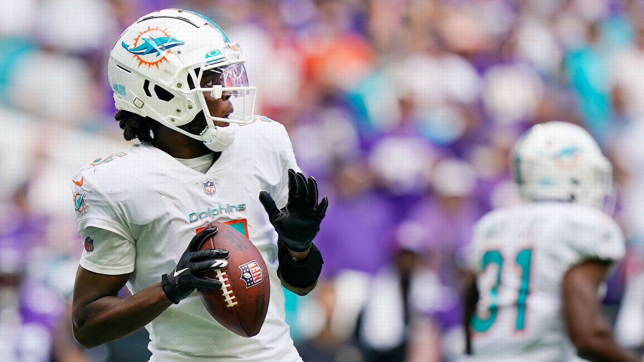 Dolphins QB Bridgewater leaves with injuries vs. Jets