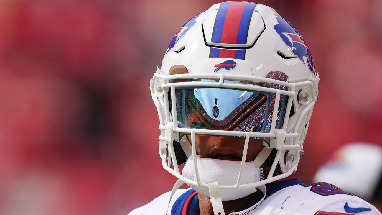 Bills' Jordan Poyer travels to Chiefs game by van due to rib injury