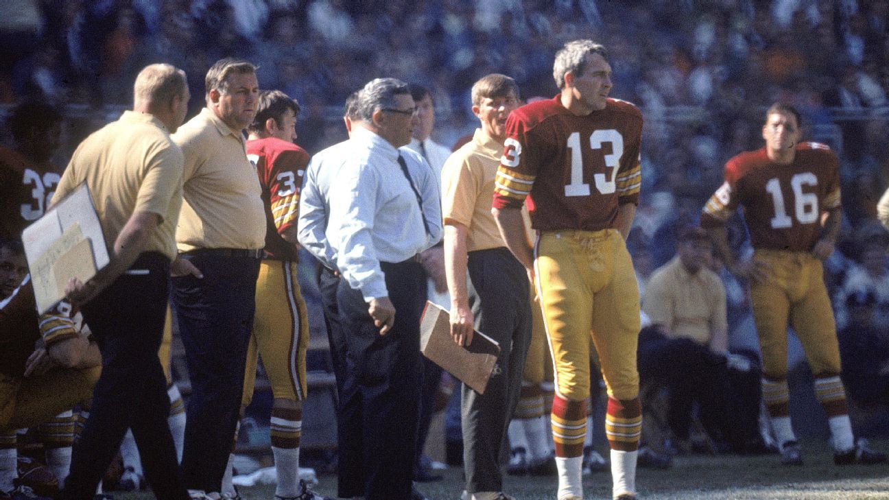 Commanders to retire Sonny Jurgensen's No. 9 jersey in Week 18 finale