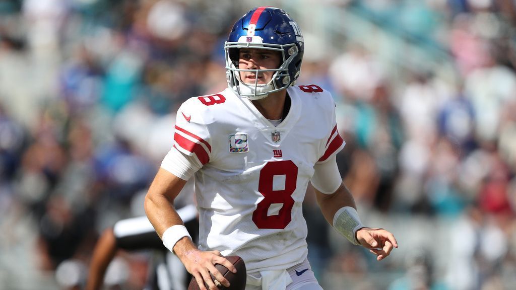 Giants Criticized for 'Wild' Daniel Jones Decision