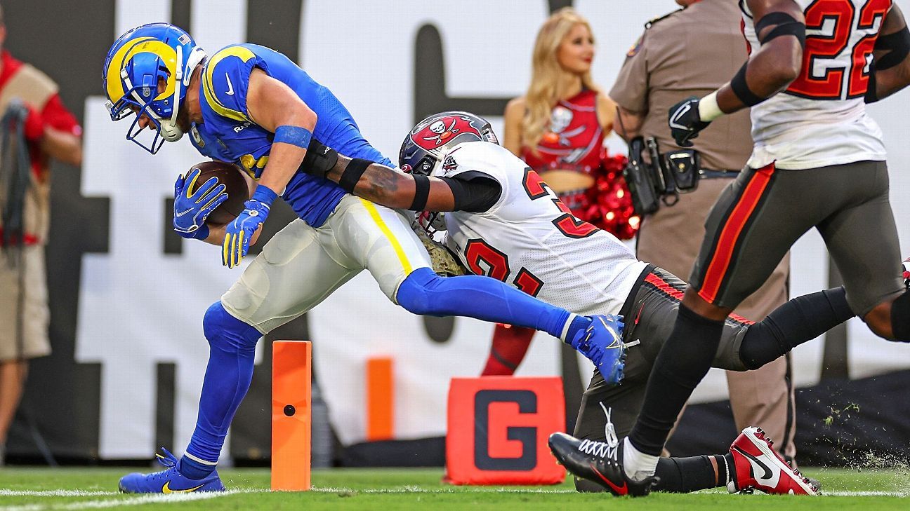 Cooper Kupp races into the end zone for a 69yard pass play from