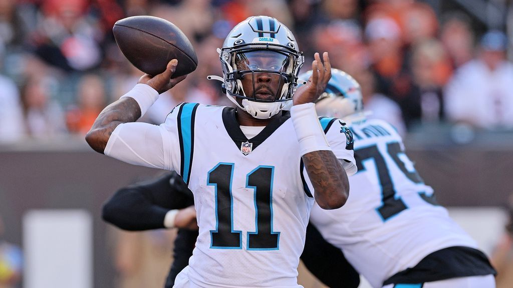 Walker, Panthers look to bounce back vs 1st-place Falcons