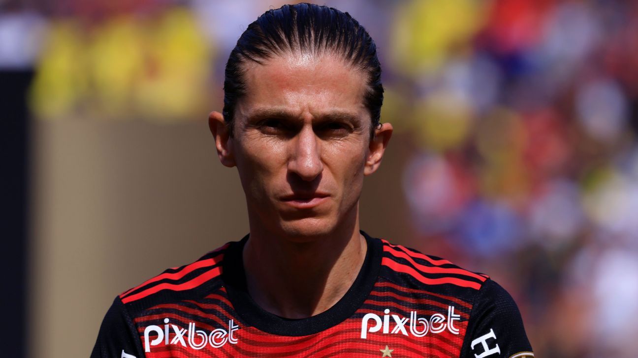 Flamengo merece alguém à altura: Filipe Luis se emociona no adeus e promete seguir no futebol em outra função