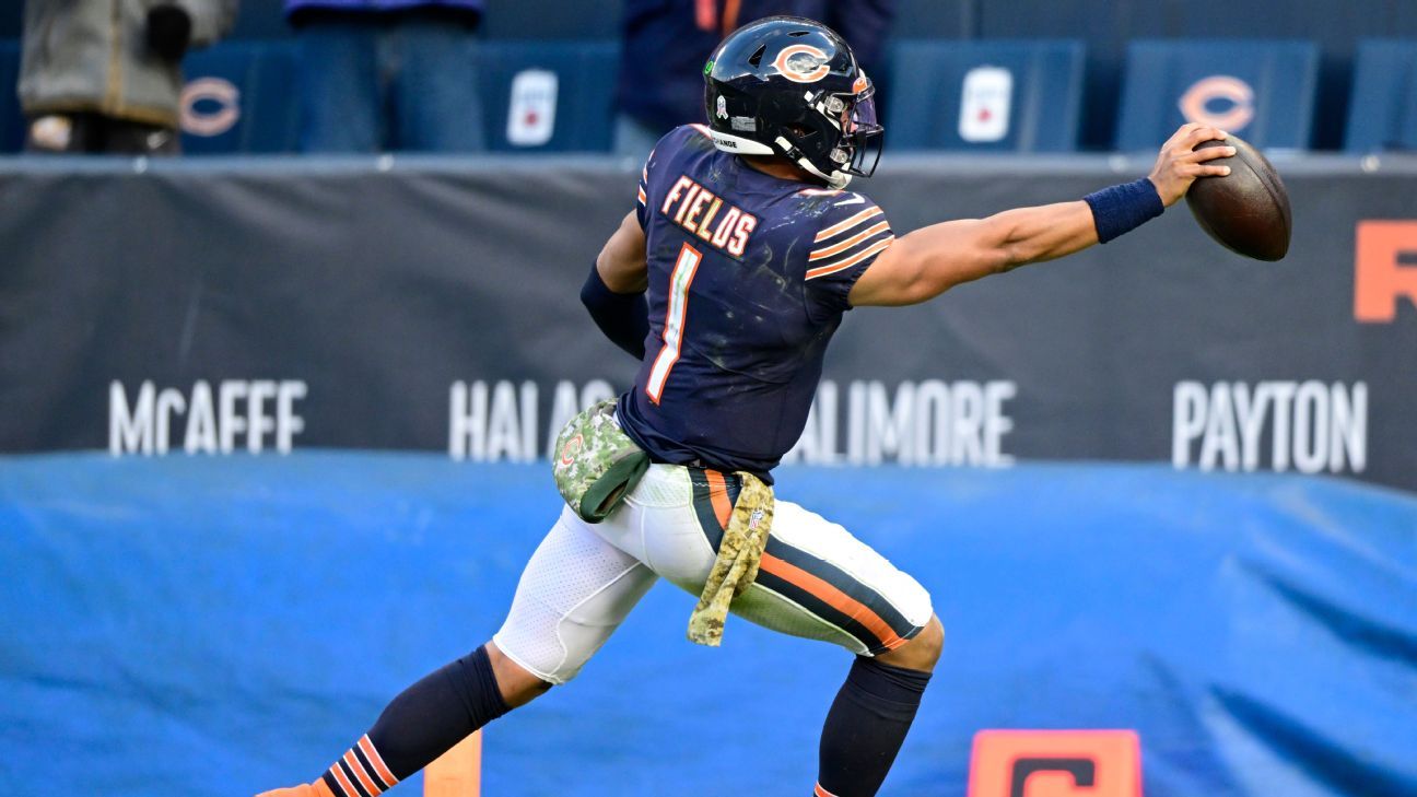 Green Bay Packers, Chicago Bears Fans' Funniest Reactions To Justin Fields'  Dismal Start