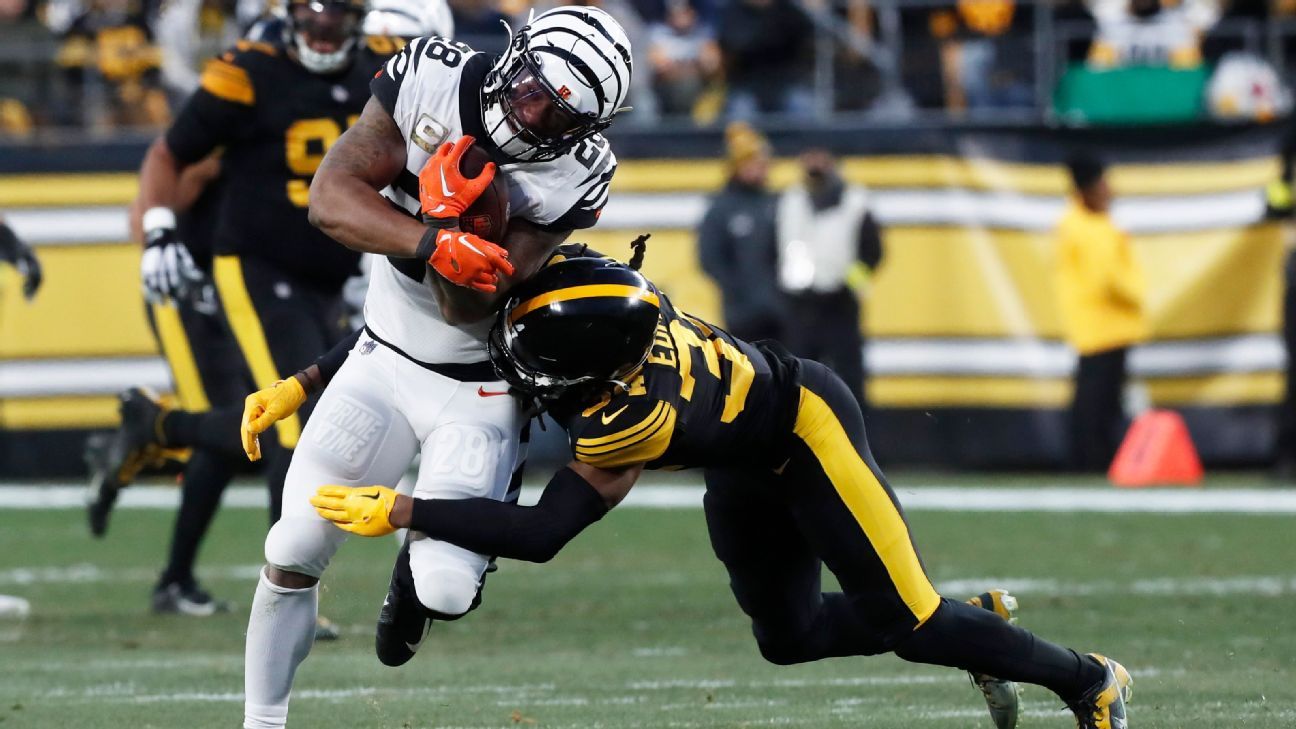 Mixon runs for career-high 165 yards, Bengals crush Steelers