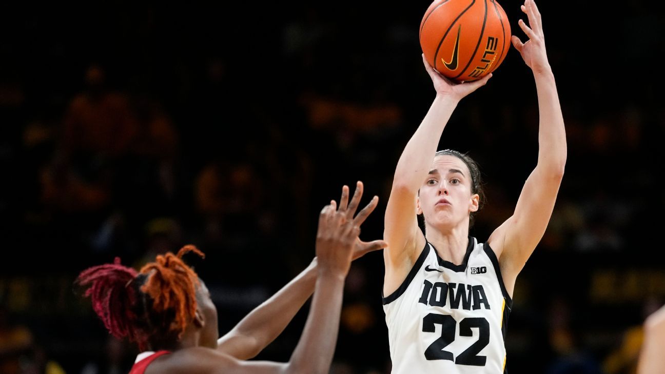 Watch: Iowa's Caitlin Clark disrespects Gamecocks guard during