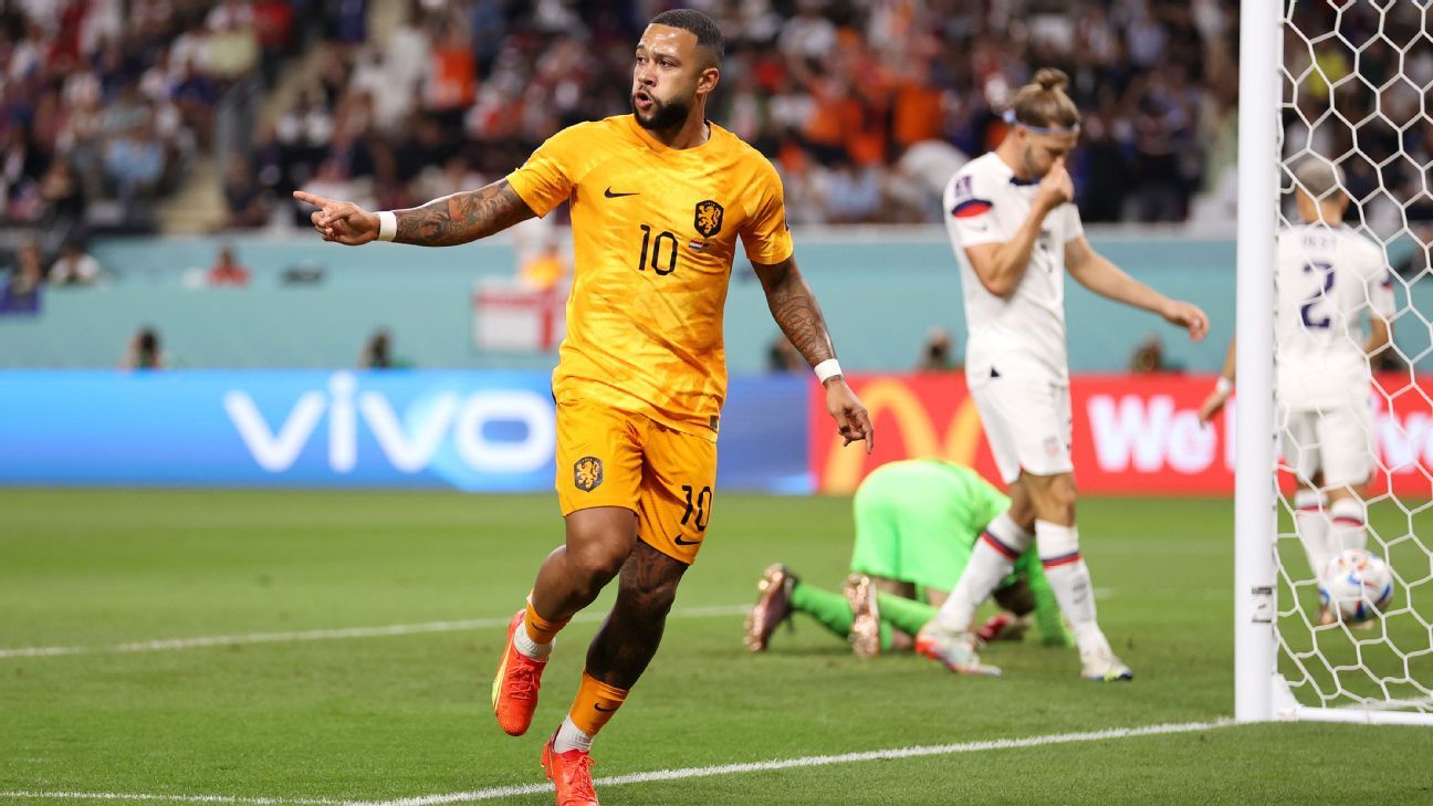 Depay pode formar dupla de ataque com James no futebol espanhol