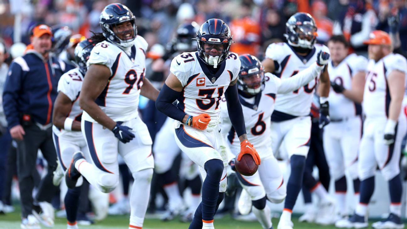 Denver Broncos' lategame errors a common factor in onescore losses