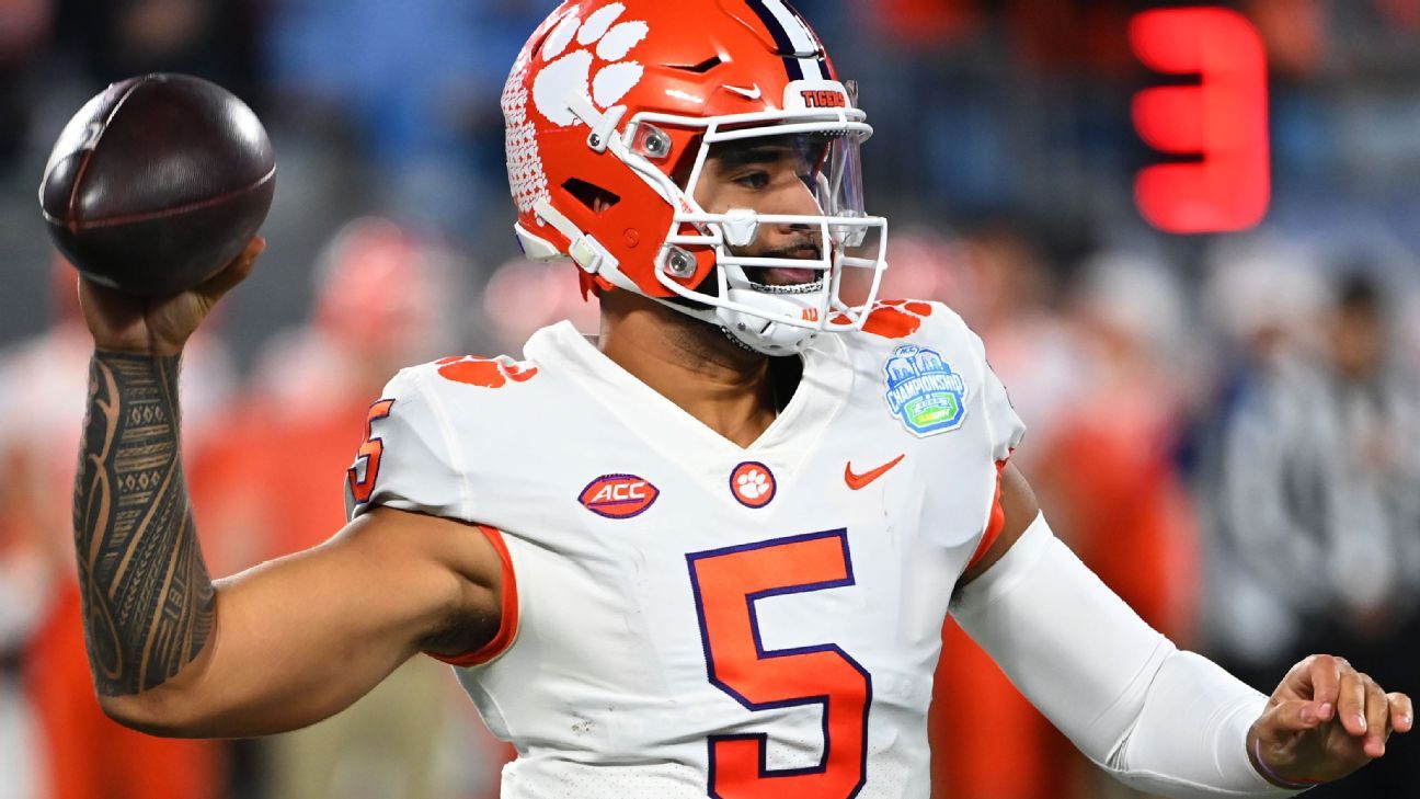 Clemson Tigers QB DJ Uiagalelei enters transfer portal